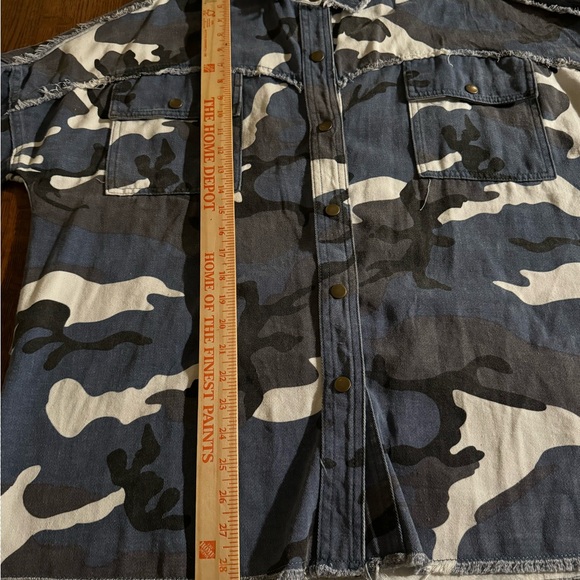 DAVI & DANI SHACKET SHIRT Slate Blue CAMO PRINT Camouflage Army Size M NWOT - Picture 7 of 10